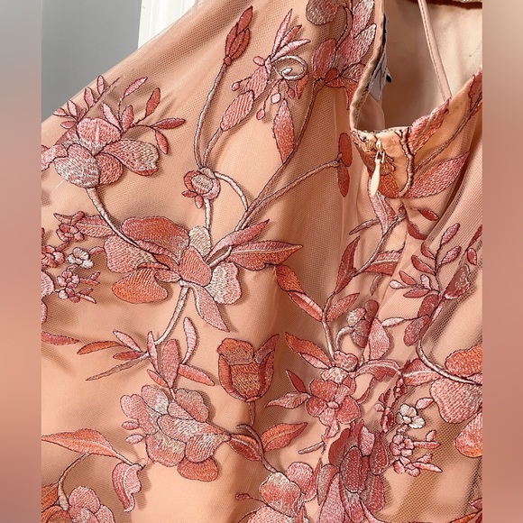 Embroidered Floral Pink Dress Lace Up - Picture 5 of 8